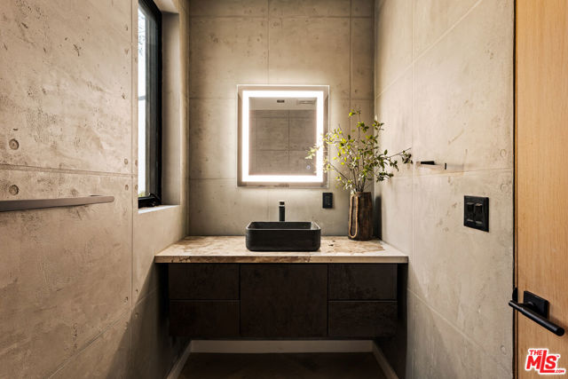 Drew Fenton | 5877 Trancas Canyon Road Malibu CA | MLS: 7227425 Drew Fenton | 5877 Trancas Canyon Road Malibu CA | MLS: 7227425