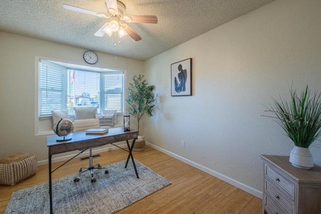 9919 Mimosa, Salinas CA: https://media.crmls.org/mediaz/52df6b2f-2ea7-4c92-bdf3-e3958096ff12.jpg