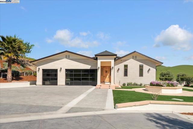 5388 Doolan Rd, Livermore CA: https://media.crmls.org/mediaz/52dfcd5c-51d4-4d6a-87a8-de2186197cf7.jpg