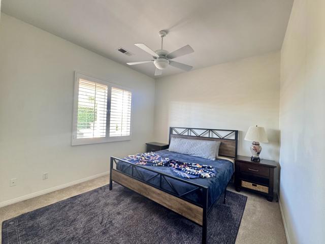 34 Calle La Reina, Rancho Mirage CA: https://media.crmls.org/mediaz/52e00c9d-ed57-4cf0-8fc8-a14f800681ef.jpg
