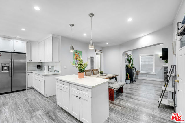 600 W 102nd Street, Los Angeles CA: https://media.crmls.org/mediaz/52e04d43-9cf5-4aa5-a959-ca825c0d6e88.jpg