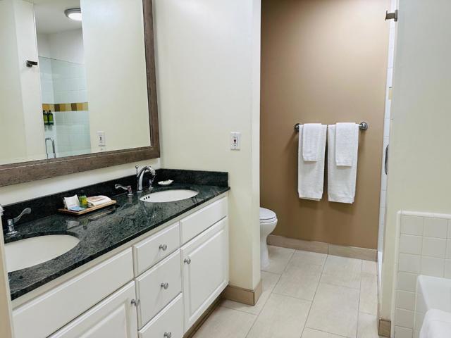 4100 Cabrillo Highway, Half Moon Bay CA: https://media.crmls.org/mediaz/52e061a9-0155-4e0d-b0a5-48aaf6b7b8be.jpg