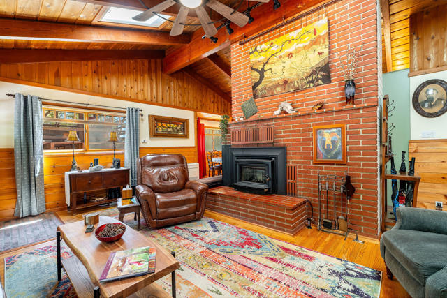 25445 Palomar Road, Idyllwild CA: https://media.crmls.org/mediaz/52e06a4f-cdbd-4213-932b-7838edaf2bd5.jpg