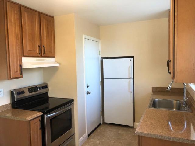 1115 Sunnybrae Boulevard, San Mateo CA: https://media.crmls.org/mediaz/52e09e99-21e8-4ffc-bcf3-250e9b5bfa74.jpg