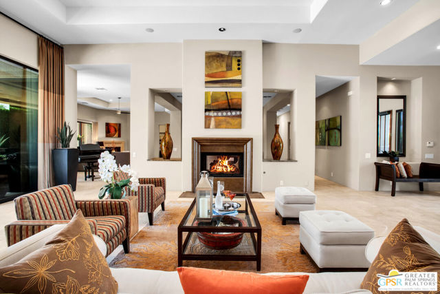 39700 Keenan Drive, Rancho Mirage CA: https://media.crmls.org/mediaz/52e0f5a7-f06a-4c6a-a650-1795d0c4ccf2.jpg