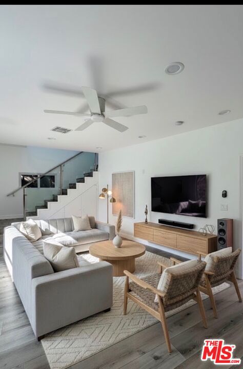 2041 Linnington Avenue