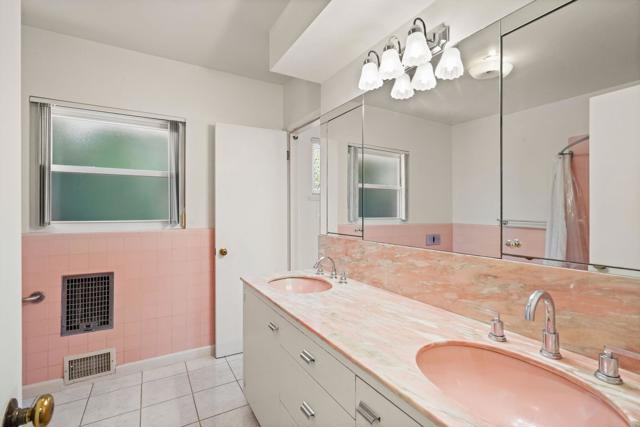 108 W Kenneth Road, Glendale CA: https://media.crmls.org/mediaz/52e44fc6-d3a6-4b51-8570-c3cee064a559.jpg