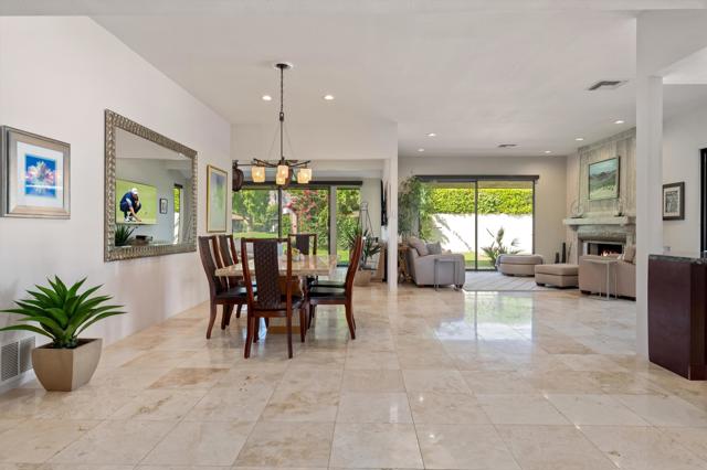 12 Whittier Court, Rancho Mirage CA: https://media.crmls.org/mediaz/52e625ae-34d6-4c25-bd63-3675c6c2dd90.jpg