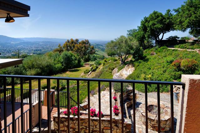 20753 Scenic Vista Drive, San Jose CA: https://media.crmls.org/mediaz/52e6e7d8-ce22-42b9-9069-8b0856e730a2.jpg