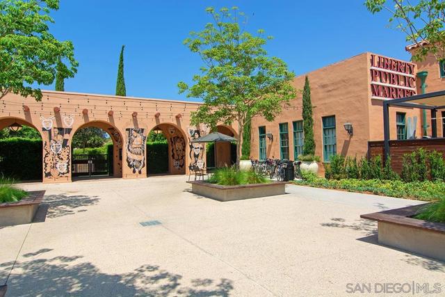 2852 Laning Road, San Diego CA: https://media.crmls.org/mediaz/52e86e39-4006-4a6b-b8c8-59e5d6a79980.jpg