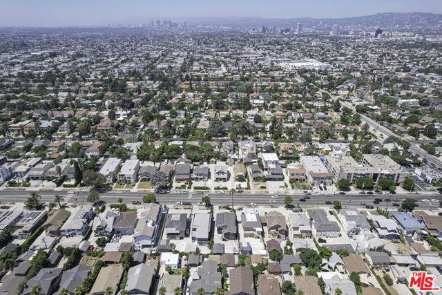 1717 Crenshaw Boulevard, Los Angeles, California 90019, 6 Bedrooms Bedrooms, ,3 BathroomsBathrooms,Single Family Residence,For Sale,Crenshaw,24429049