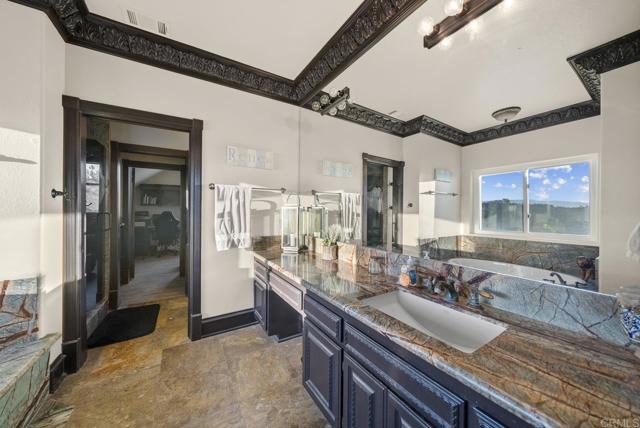 Image 45 of 74 For 46366 Sandia Creek Drive