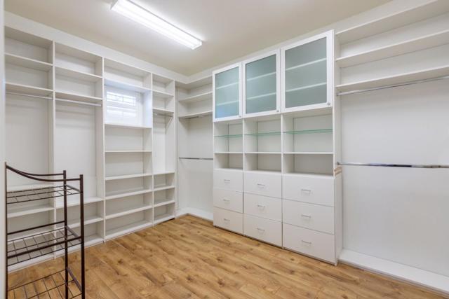 Image 26 of 88 For 493 Yelland Way