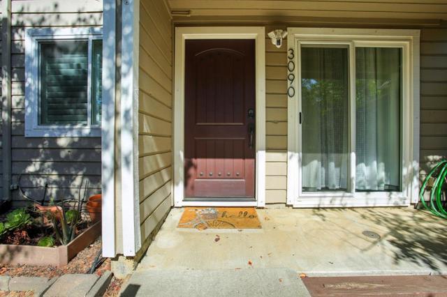 3090 Woods Circle, Davis CA: https://media.crmls.org/mediaz/52eb6ae8-dc0b-4672-9259-e2459f8dd83e.jpg