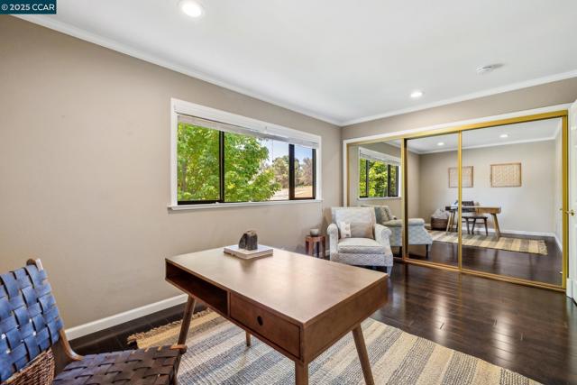 700 Golf Club Way, Pleasant Hill CA: https://media.crmls.org/mediaz/52ec1b73-93e9-4e2d-bc9b-cde9d5493137.jpg