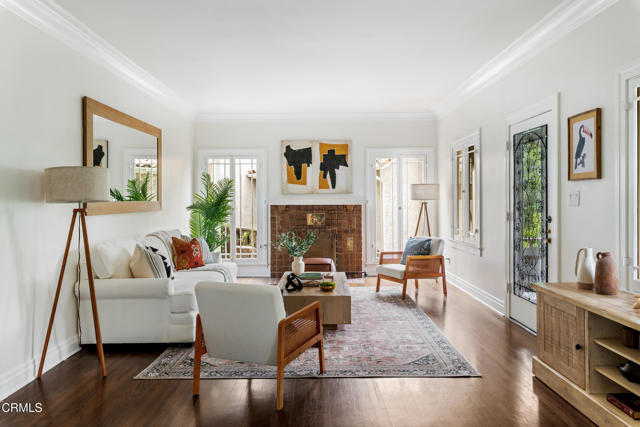 413 Sycamore Place, Sierra Madre CA: https://media.crmls.org/mediaz/52ec419e-2067-4906-87ee-0205228fe3e9.jpg