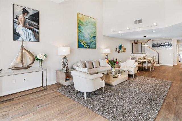 89 Tunapuna Ln, Coronado CA: https://media.crmls.org/mediaz/52ed49a9-f7c0-41b5-a467-4a959768ca8e.jpg