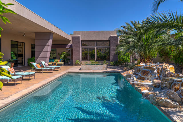 463 Lautner Lane, Palm Springs CA: https://media.crmls.org/mediaz/52eec681-1cdd-4324-b00d-129a654131e1.jpg