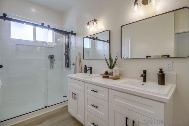 4607 Santa Cruz, San Diego CA: https://media.crmls.org/mediaz/52ef0b2c-fa4c-486d-9a6d-c895773426fd.jpg