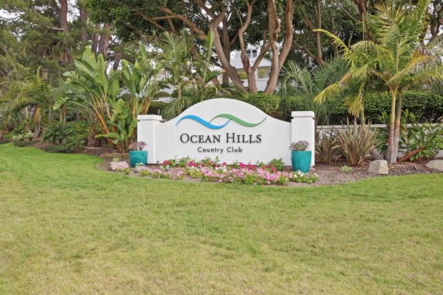 6017 Piros Way, Oceanside CA: https://media.crmls.org/mediaz/52efbfea-0e63-4fe1-b58a-0b9996c602ee.jpg