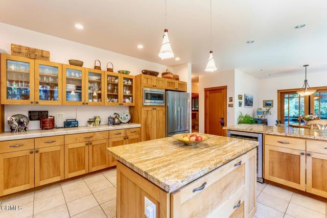 23901 Pacific Heights Drive, Westport CA: https://media.crmls.org/mediaz/52f06220-eabf-4c26-a793-383b4d01d7ab.jpg