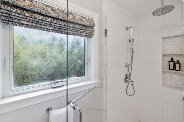 1 Hampton Court, Los Altos CA: https://media.crmls.org/mediaz/52f0ceba-bae4-4f5b-af2b-e9821297ee41.jpg