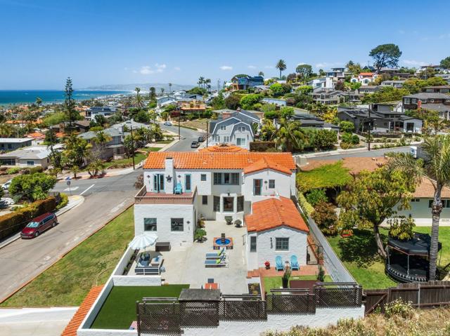 4397 Piedmont Drive, San Diego CA: https://media.crmls.org/mediaz/52f1de17-2003-49cd-8a6f-ad53ed05b021.jpg