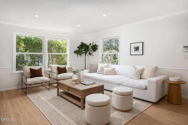 1134 Bella Vista Avenue, Pasadena CA: https://media.crmls.org/mediaz/52f21e84-b0ea-462a-b78f-35e225821d8e.jpg