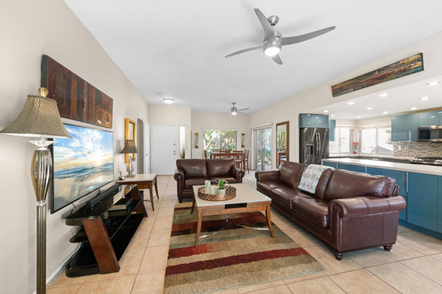 44079 Elba Court, Palm Desert CA: https://media.crmls.org/mediaz/52f55e59-1196-4527-83ae-8b1a7f8ecf1d.jpg