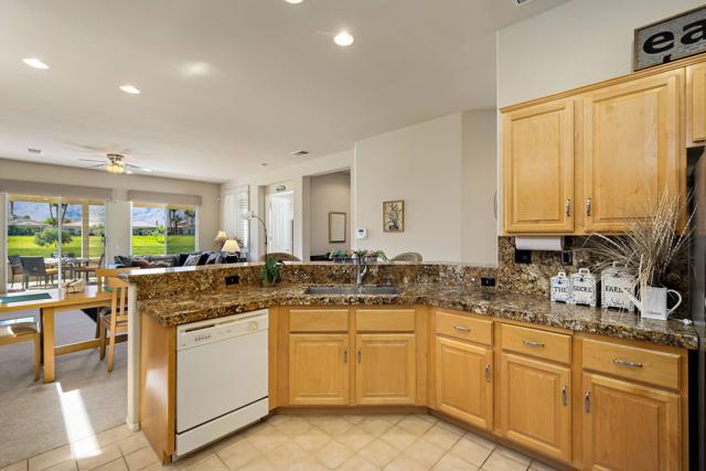 78071 Calle Norte, La Quinta CA: https://media.crmls.org/mediaz/52f62ba5-464a-4d4d-b5fd-c799bb9a12e2.jpg