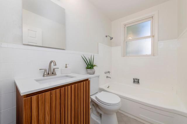 923 Grand Street, Redwood City CA: https://media.crmls.org/mediaz/52f661d6-2c93-436e-a61c-80c7de4ca552.jpg