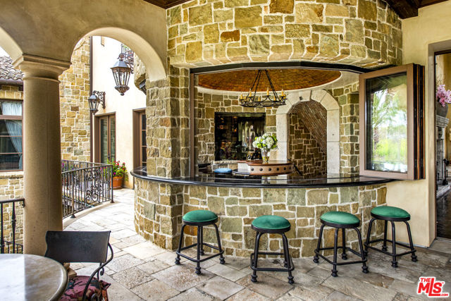 427 La Marina Drive, Camarillo CA: https://media.crmls.org/mediaz/52f6aaa9-ace8-4641-a1f2-406cf44f5805.jpg