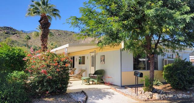 257 Del Mar, Palm Springs CA: https://media.crmls.org/mediaz/52f6c050-ac8e-4dd2-a1c6-2ac896b263c4.jpg