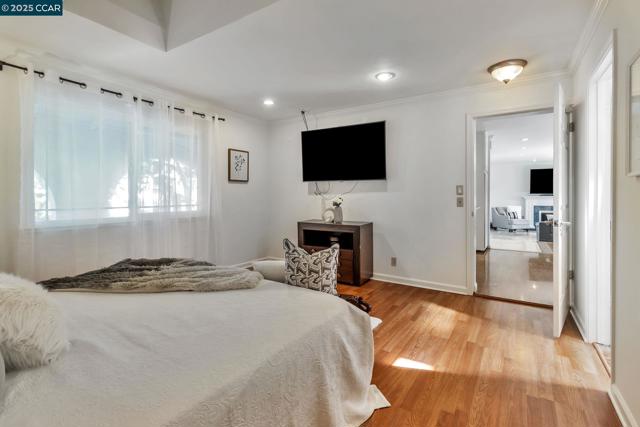 960 Live Oak Dr, Santa Clara CA: https://media.crmls.org/mediaz/52f6c1b0-606b-47aa-9694-2b3dfa00c482.jpg