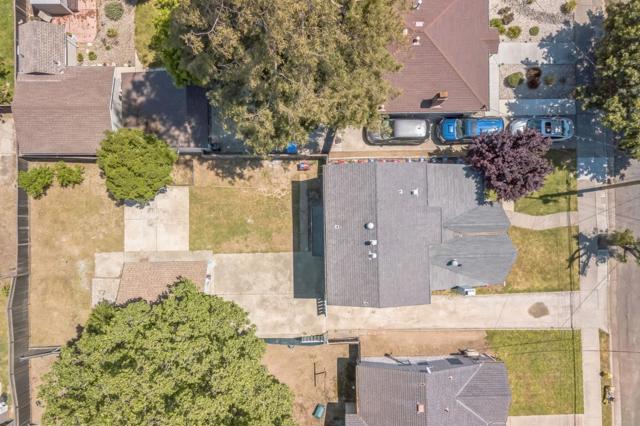 523 Hull Avenue, San Jose CA: https://media.crmls.org/mediaz/52f78864-2c5e-4937-bb83-8d6393586a1c.jpg