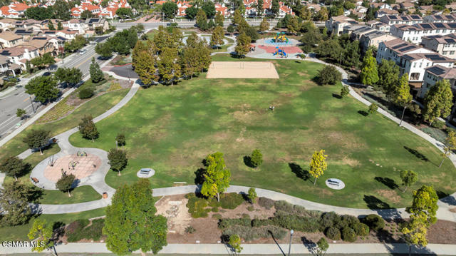 170 Spanish Moss Place, Camarillo CA: https://media.crmls.org/mediaz/52f89589-dc44-4ed2-8f05-f2c343d9112c.jpg