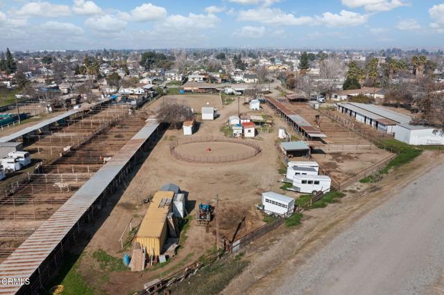 Detail Gallery Image 5 of 46 For 301 Sycamore Dr, Bakersfield,  CA 93308 - – Beds | – Baths