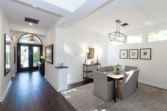 48225 Via Solana, La Quinta CA: https://media.crmls.org/mediaz/52f8ff13-e5fc-43c5-8350-06ca7a6b8bf6.jpg