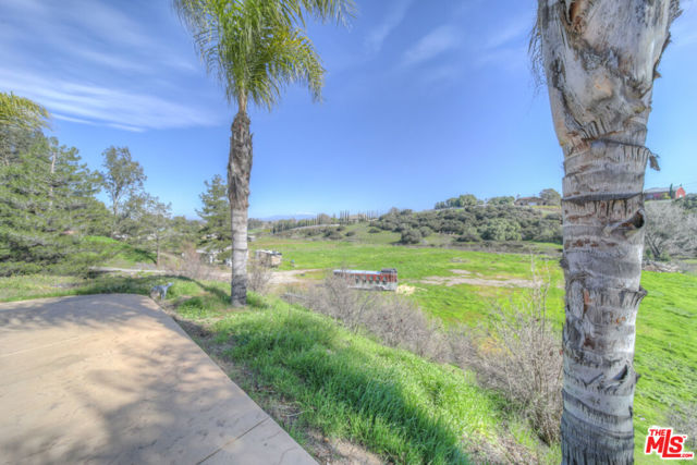 Image 18 of 20 For 42880 Brown Street