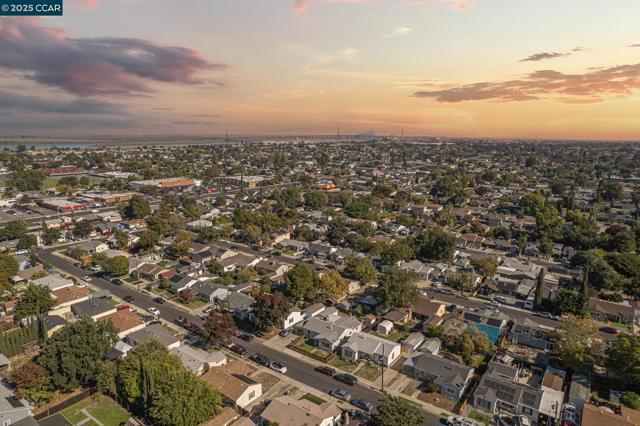 1935 Chestnut Ave, Antioch CA: https://media.crmls.org/mediaz/52fa6e82-7ce2-4808-ac53-77f496fb6022.jpg