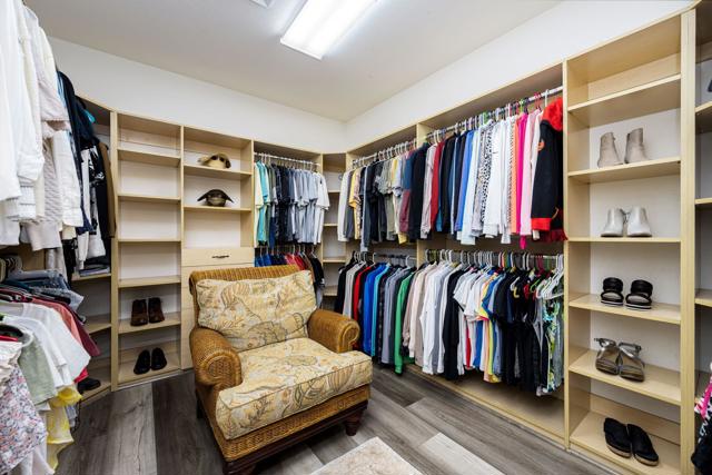 Image 42 of 78 For 45829 Meadow Lake Drive