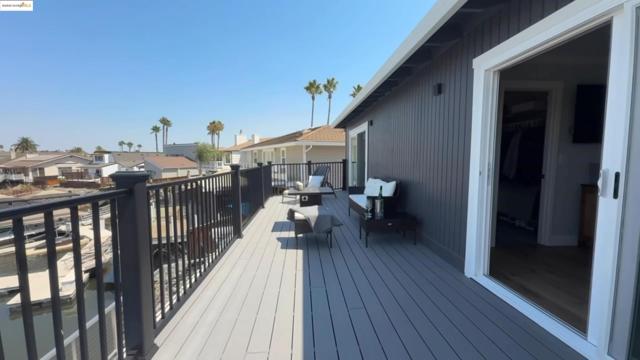 4911 Cabrillo Pt, Discovery Bay CA: https://media.crmls.org/mediaz/52fccdcb-48b6-4a46-8b9b-a24a806a28d5.jpg