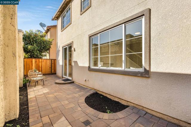 343 Accolade Drive, San Leandro CA: https://media.crmls.org/mediaz/52fd336d-02a2-4538-b81c-bc8041139057.jpg