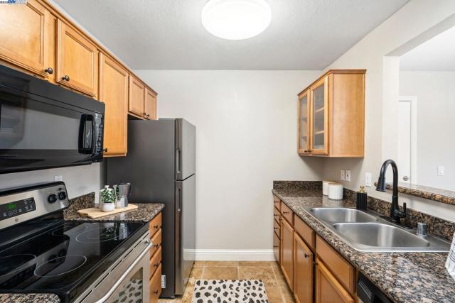 265 Reflections Dr, San Ramon CA: https://media.crmls.org/mediaz/52fe6e23-f113-41f2-8dfb-f5ea1c82e775.jpg