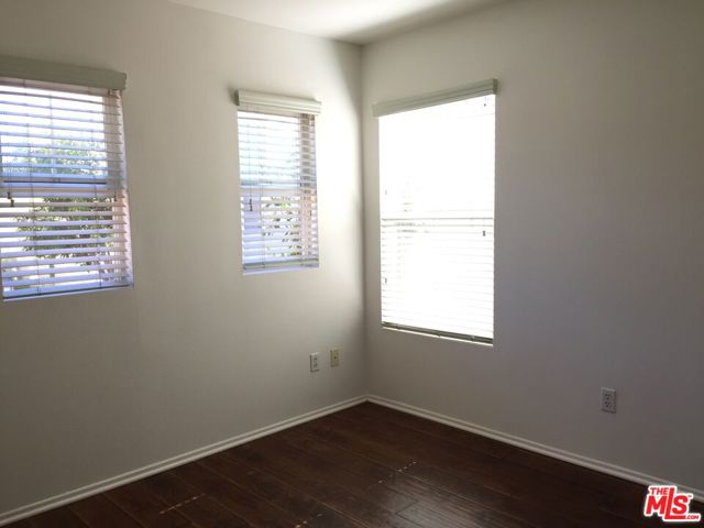 202 Gabriel Garcia Marquez Street, Los Angeles CA: https://media.crmls.org/mediaz/52fe8f9d-d4ba-42d9-875a-6439708bc7a0.jpg
