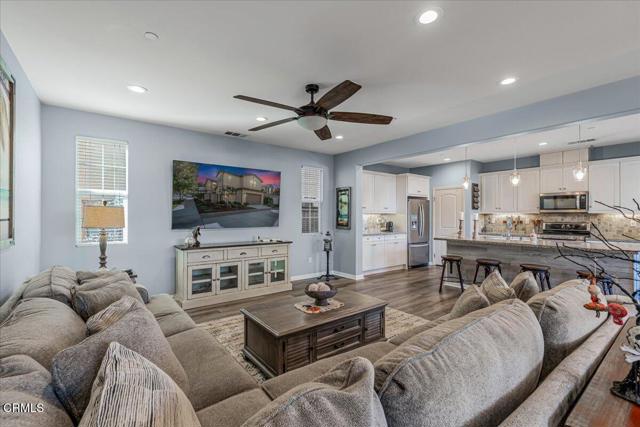 Detail Gallery Image 6 of 76 For 2687 Cedar St, Ventura,  CA 93001 - 4 Beds | 3 Baths