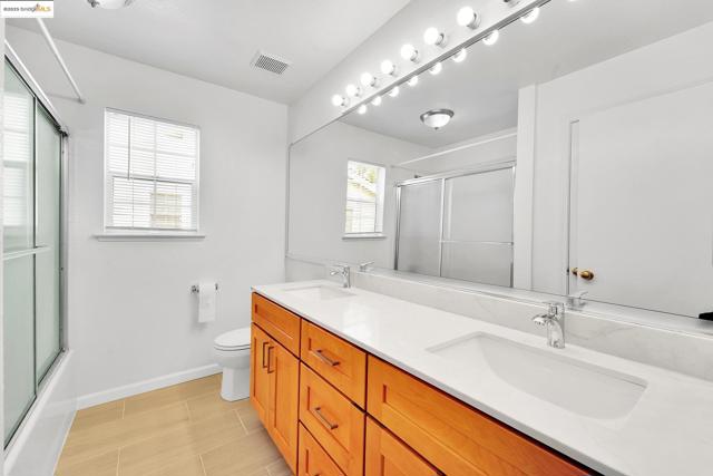 1764 Primrose Ln, Pinole CA: https://media.crmls.org/mediaz/53003b49-b2d5-4398-b78e-499db35b5aed.jpg