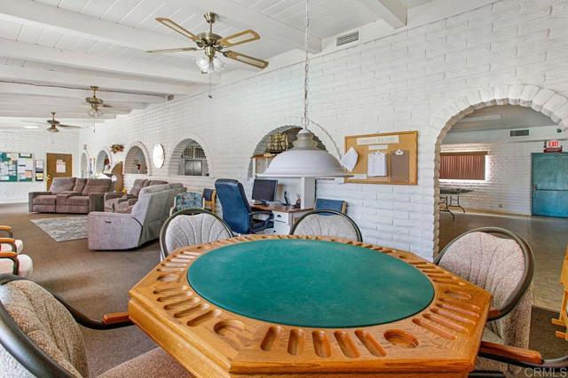 Detail Gallery Image 28 of 49 For 1506 Oak Dr #4,  Vista,  CA 92084 - 2 Beds | 2 Baths