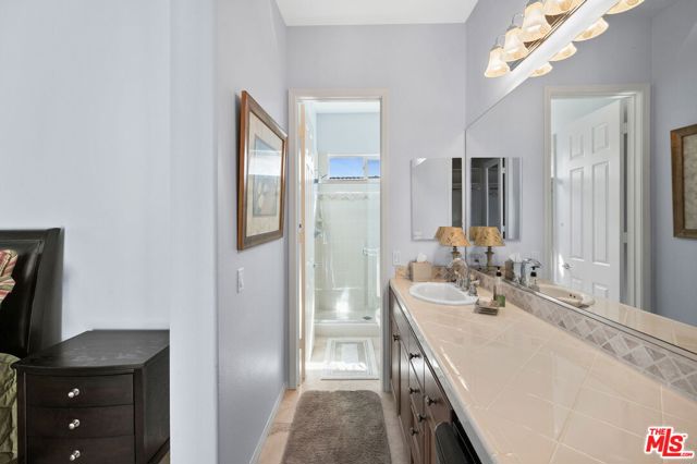 56645 Mountain, La Quinta CA: https://media.crmls.org/mediaz/5303bd78-e249-4552-899d-88d1a3246e78.jpg