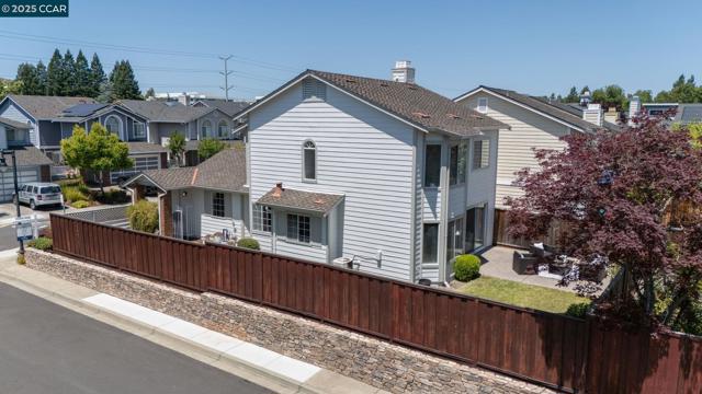 353 Winterwind Cir, San Ramon CA: https://media.crmls.org/mediaz/5303fc3d-2a09-4ed2-9a8b-4878365712f8.jpg